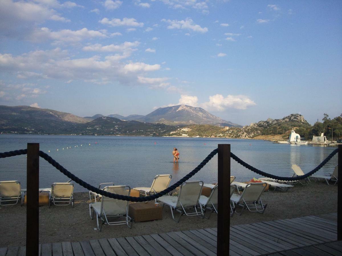 Beautiful House By The Sea,Loutraki Skaloma. Loutráki Exterior foto